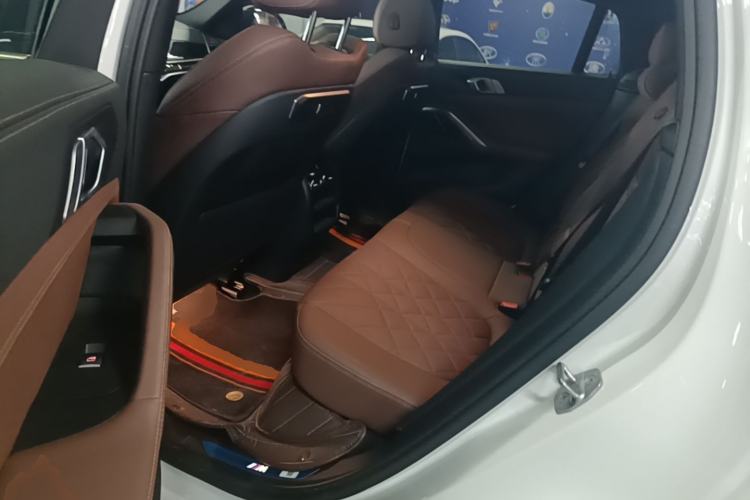 Used BMW X6 2023 xDrive30i M Sport Package Left Rear Seat