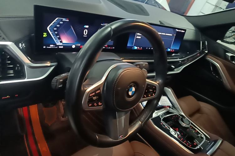 Used BMW X6 2023 xDrive30i M Sport Package Steering Wheel
