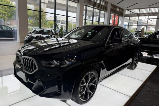 Used BMW X6 2026 Model xDrive40i M Sport Package