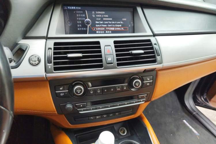 Used BMW X6 M 2010 X6 M Audio And AC Panel