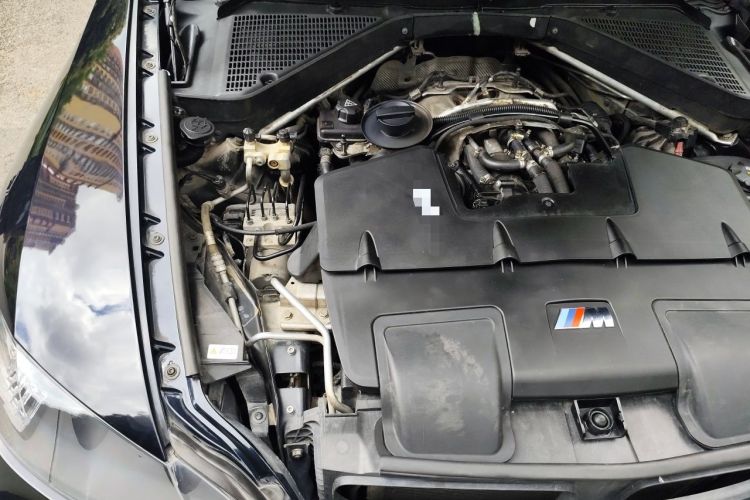 Used BMW X6 M 2010 X6 M Engine Bay Right