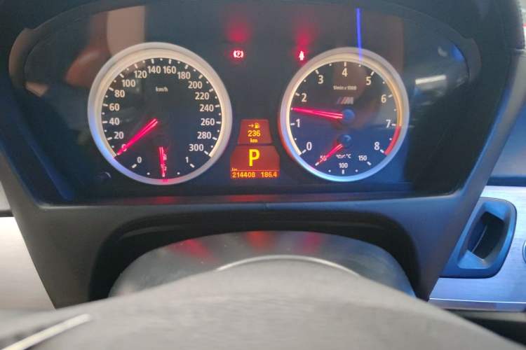 Used BMW X6 M 2010 X6 M Odometer Close Up