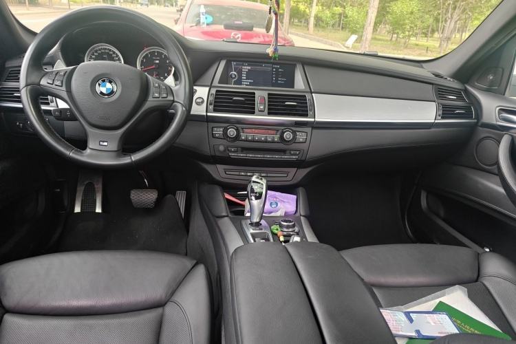 Used BMW X6 M 2013 X6 M Center Console