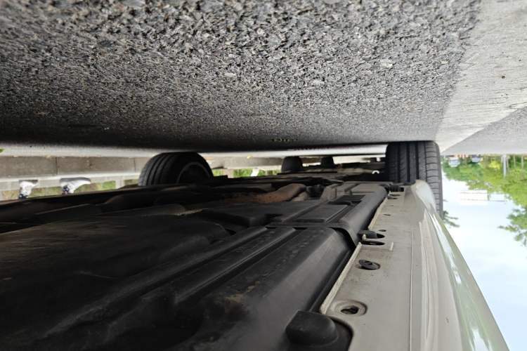 Used BMW X6 M 2013 X6 M Chassis Rear Left