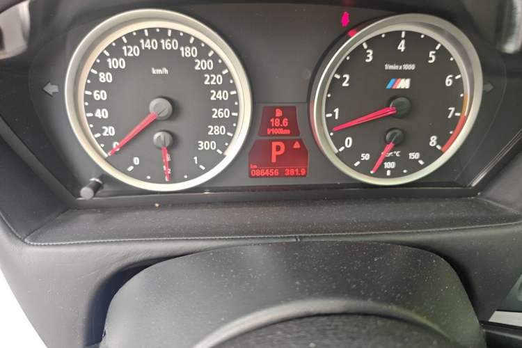 Used BMW X6 M 2013 X6 M Odometer Close Up