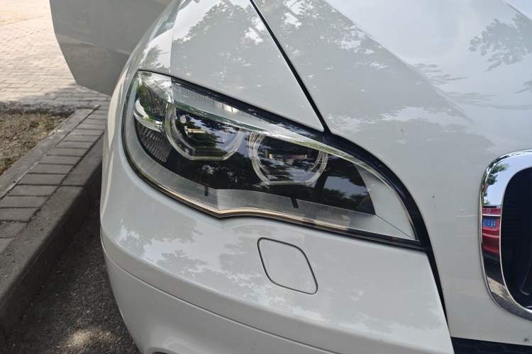 Used BMW X6 M 2013 X6 M Right Front Headlight