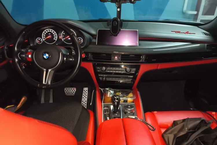 Used BMW X6 M 2015 X6 M Center Console