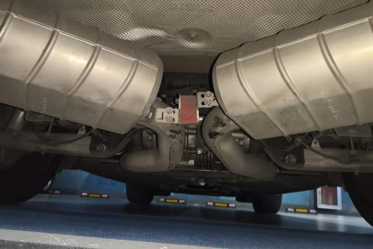 Used BMW X6 M 2015 X6 M Chassis Rear