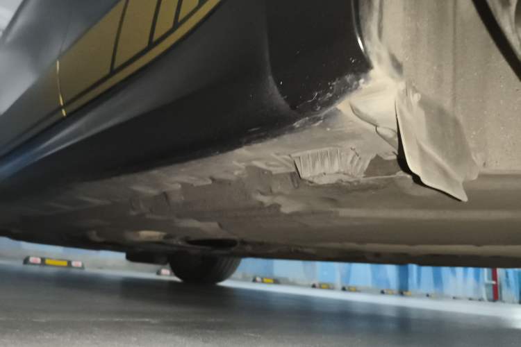 Used BMW X6 M 2015 X6 M Chassis Rear Left