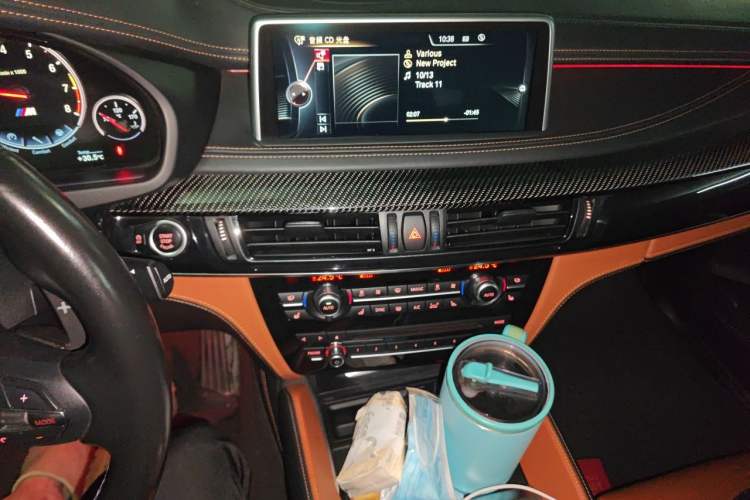 Used BMW X6 M  Audio And AC Panel