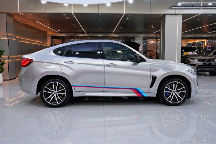 Used BMW X6 M 2015 X6 M Exterior 3