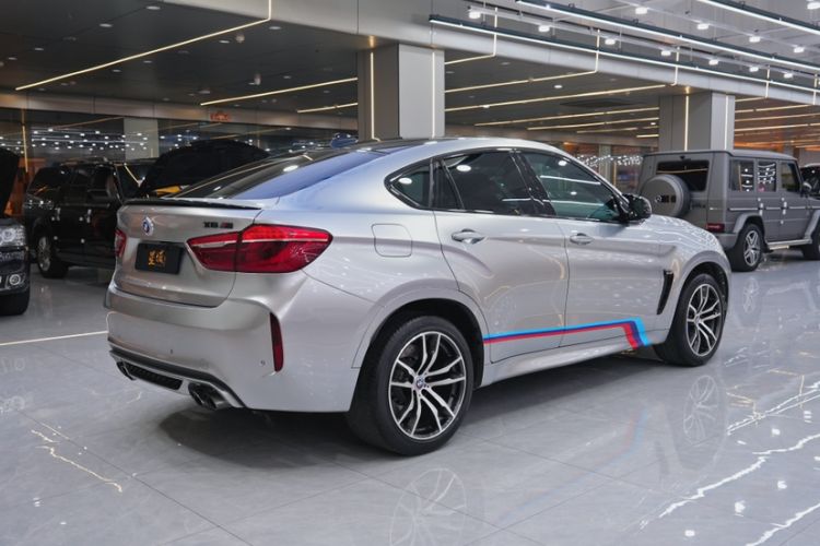Used BMW X6 M 2015 X6 M Exterior 4