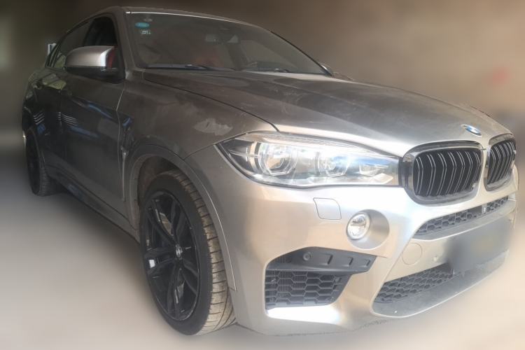 Used BMW X6 M 2015 X6 M Front Right 45 Deg