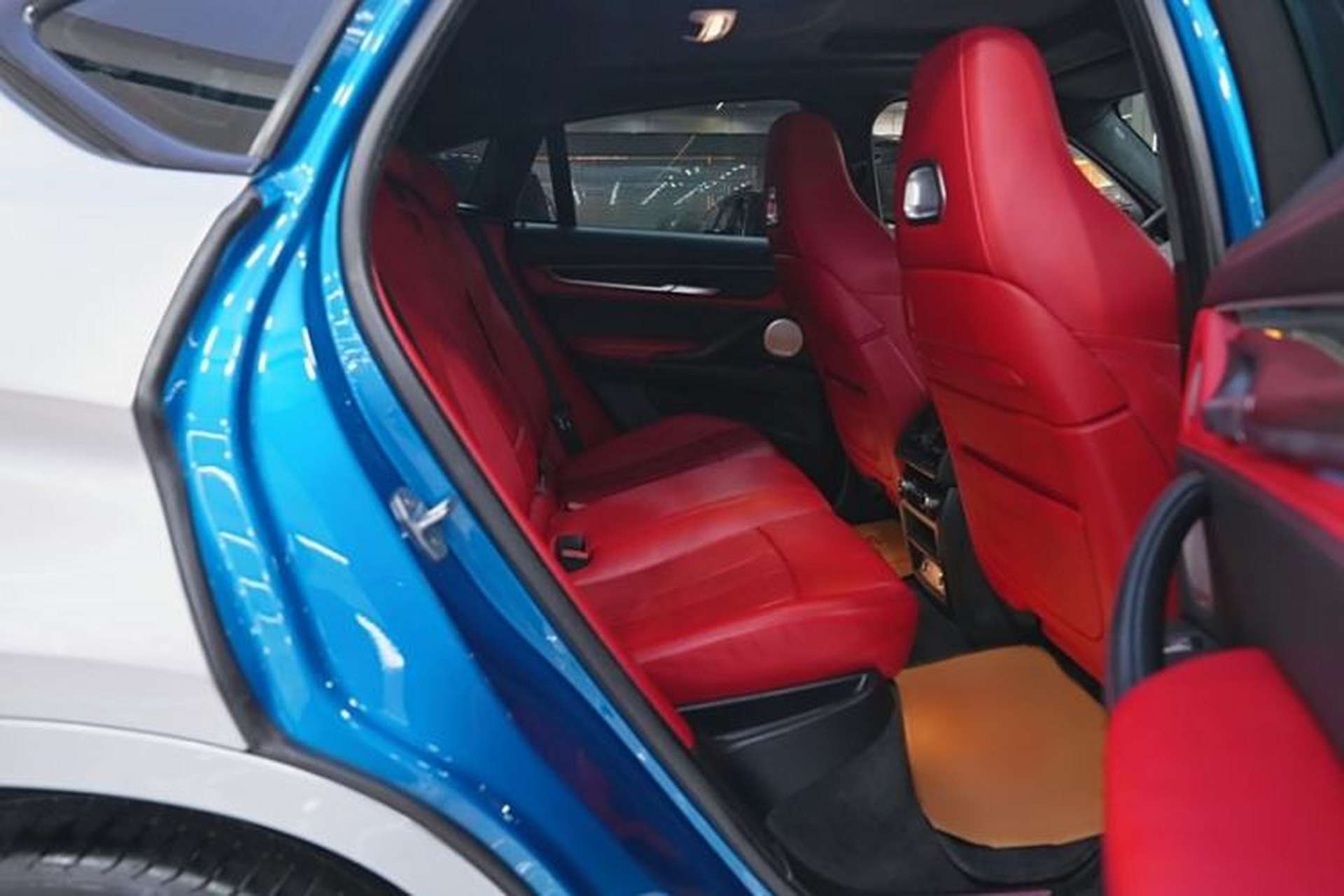 Used BMW X6 M 2015 X6 M Interior 3