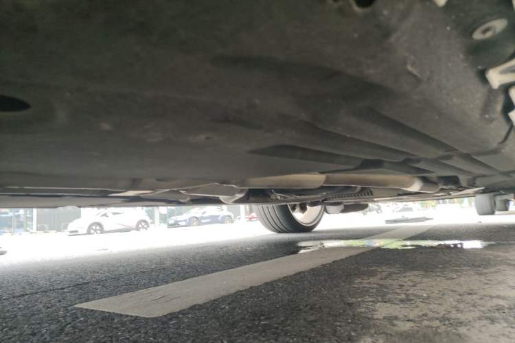 Used BMW X6 M 2015 X6 M Chassis Rear Right