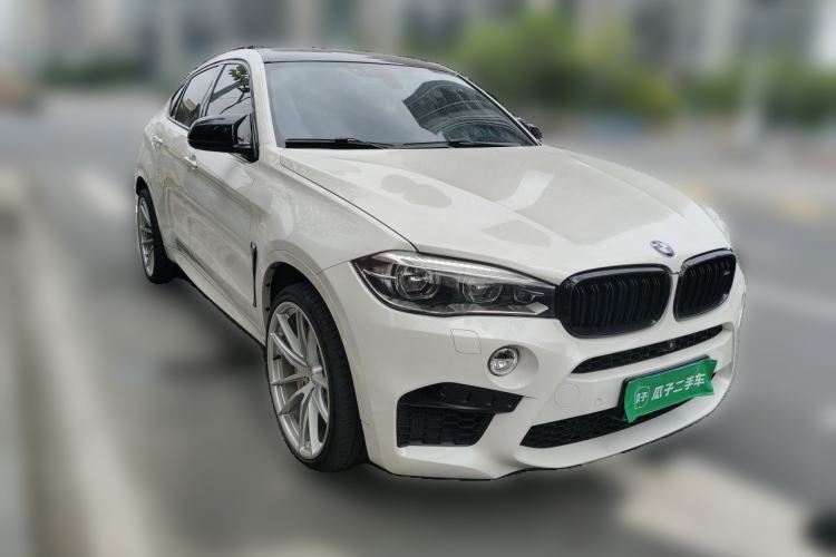 Used BMW X6 M 2015 X6 M Front Right 45 Deg