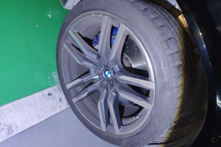 Used BMW X6 M 2020 X6 M Right Front Wheel Hub