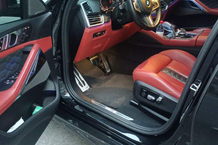 Used BMW X6 M 2022 X6 M Driver Seat