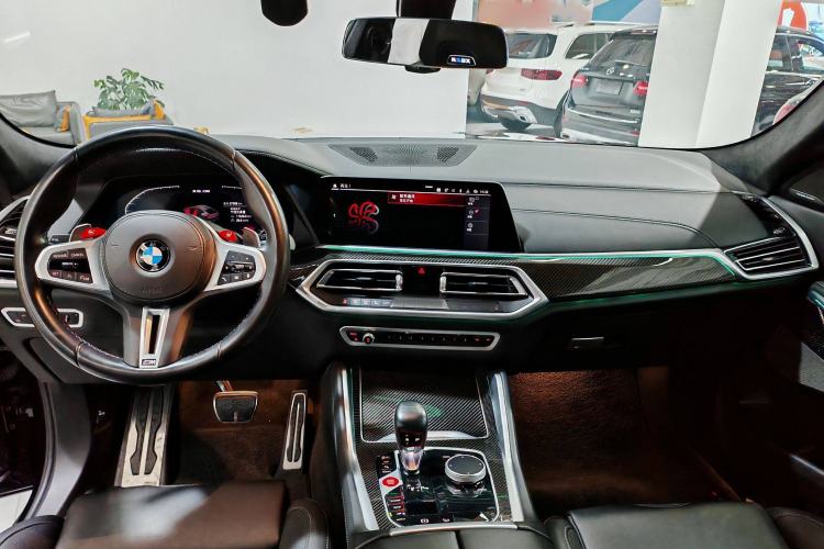 Used BMW X6 M 2022 X6 M Interior 1