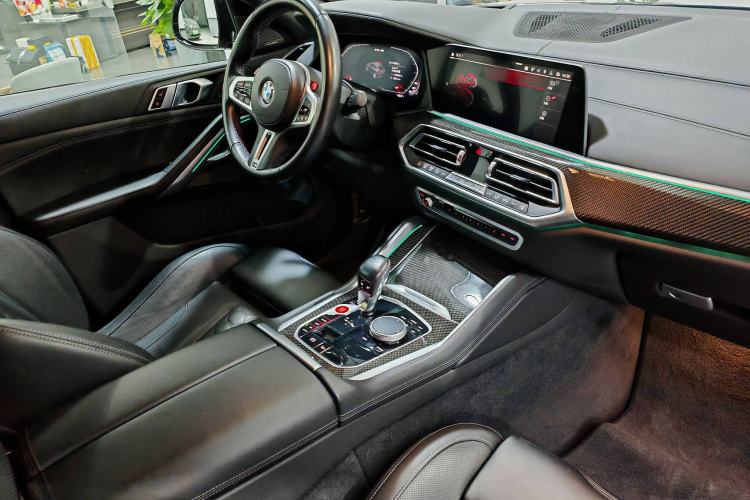 Used BMW X6 M 2022 X6 M Interior 7