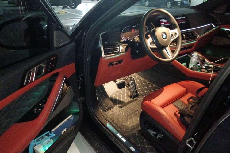 Used BMW X6 M 2022 X6 M Driver Seat