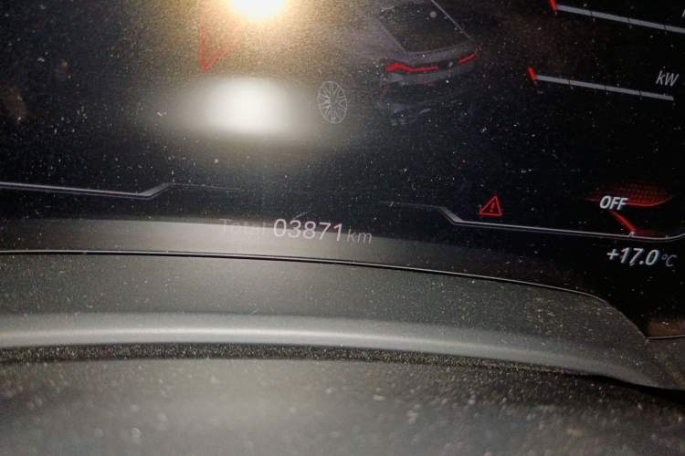Used BMW X6 M 2022 X6 M Odometer Close Up