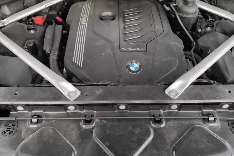Used BMW X7 2022 xDrive40i Luxury Package with Leading Features Engine Bay