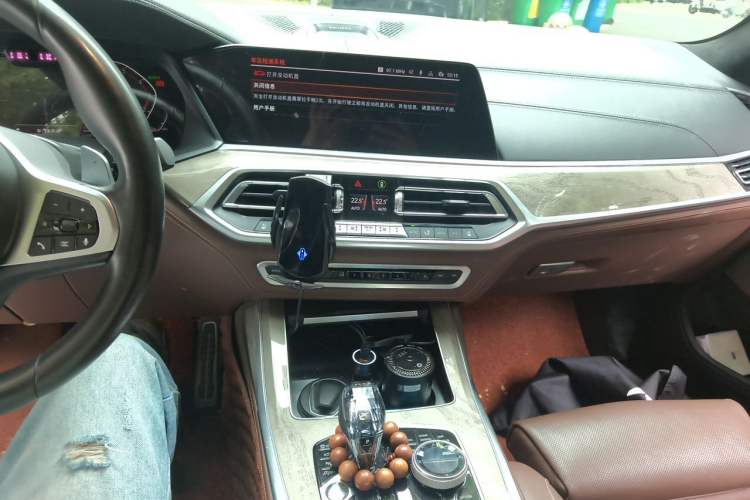 Used BMW X7 2019 xDrive40i Executive Model M Sport Package Audio And AC Panel