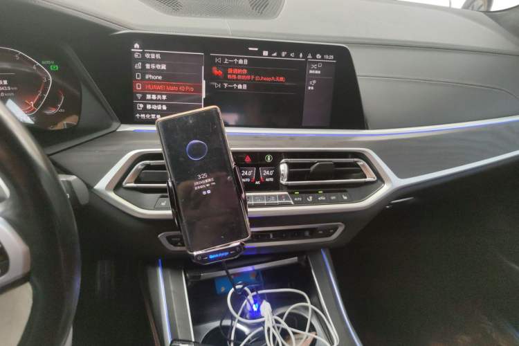 Used BMW X7 2019 xDrive40i Luxury M Sport Package Audio And AC Panel