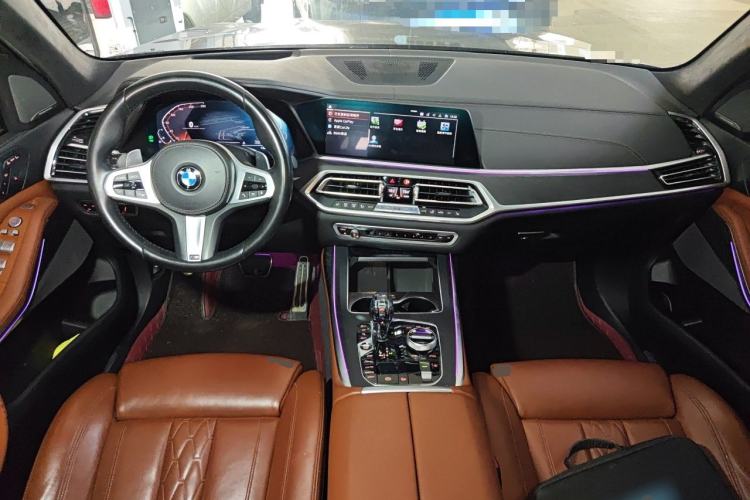 Used BMW X7 2019 xDrive40i Luxury M Sport Package Center Console