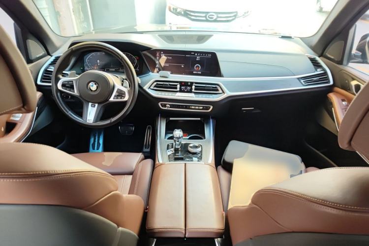 Used BMW X7 2019 xDrive40i Luxury M Sport Package Center Console