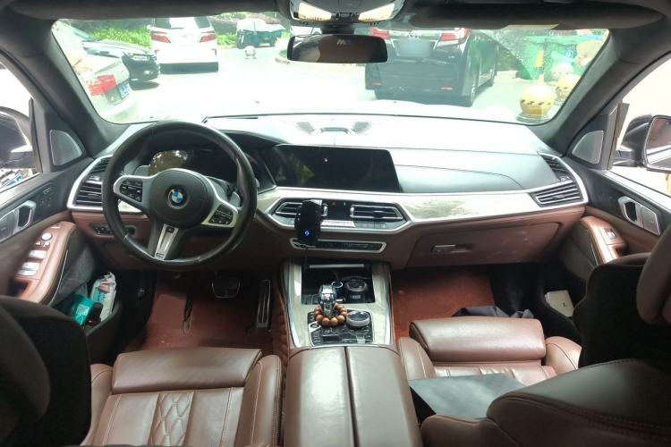 Used BMW X7 2019 xDrive40i Executive Model M Sport Package Center Console