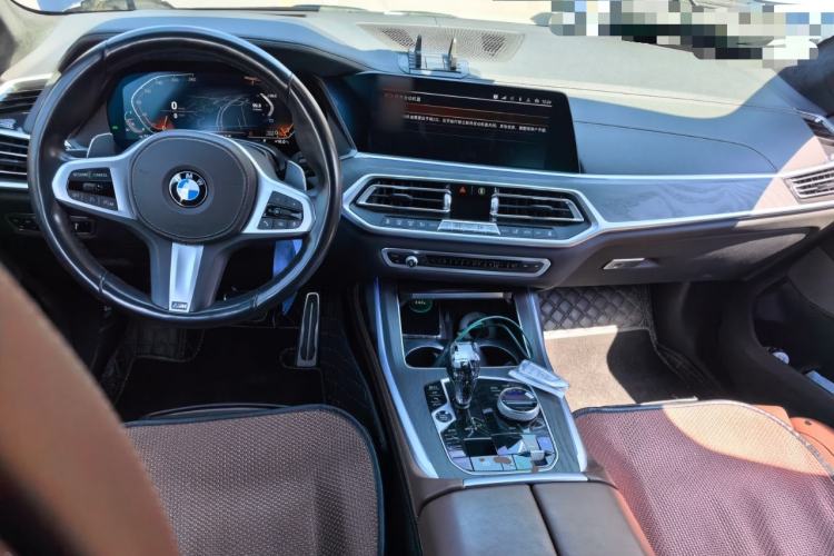 Used BMW X7 2019 xDrive40i Luxury M Sport Package Center Console