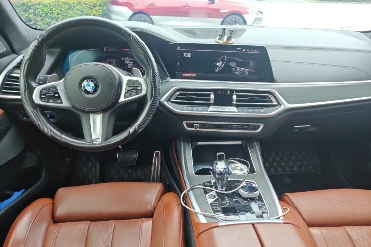 Used BMW X7 2019 xDrive40i Luxury M Sport Package Center Console