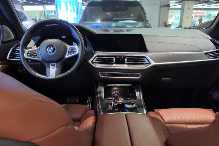 Used BMW X7 2019 xDrive40i Executive Model M Sport Package Center Console