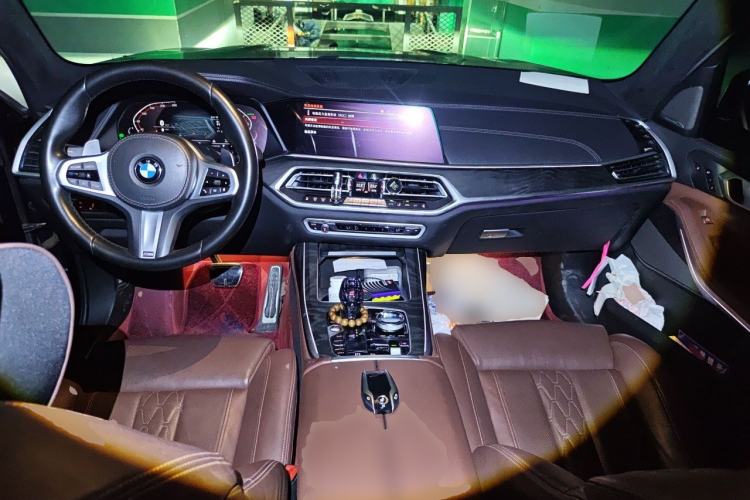 Used BMW X7 2019 xDrive40i Luxury M Sport Package Center Console