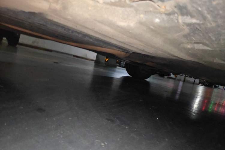 Used BMW X7  Chassis Front Left