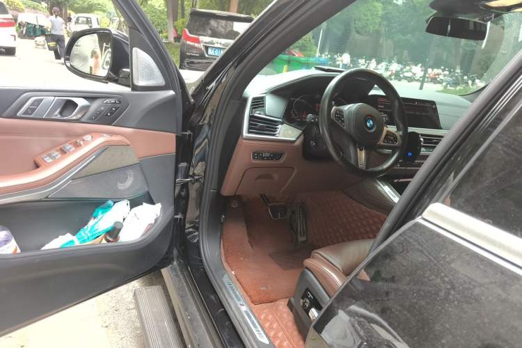Used BMW X7 2019 xDrive40i Executive Model M Sport Package Driver Seat