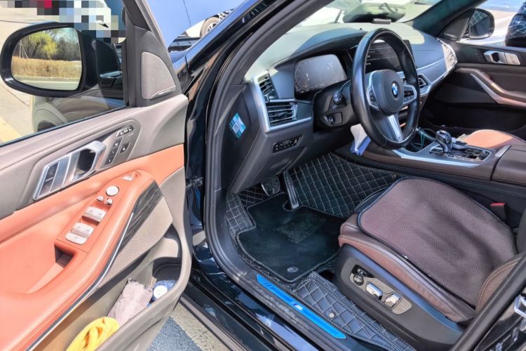Used BMW X7 2019 xDrive40i Luxury M Sport Package Driver Seat