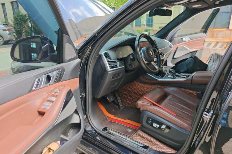 Used BMW X7 2019 xDrive40i Luxury M Sport Package Driver Seat