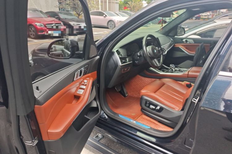 Used BMW X7 2019 xDrive40i Luxury M Sport Package Driver Seat