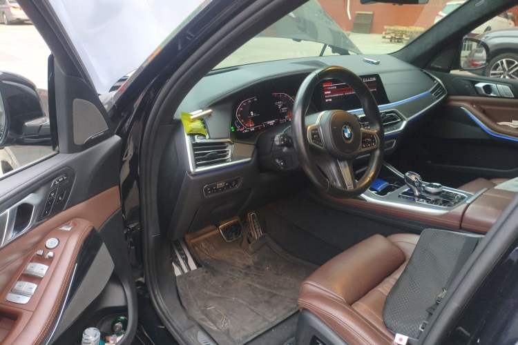 Used BMW X7 2019 xDrive40i Luxury M Sport Package Driver Seat