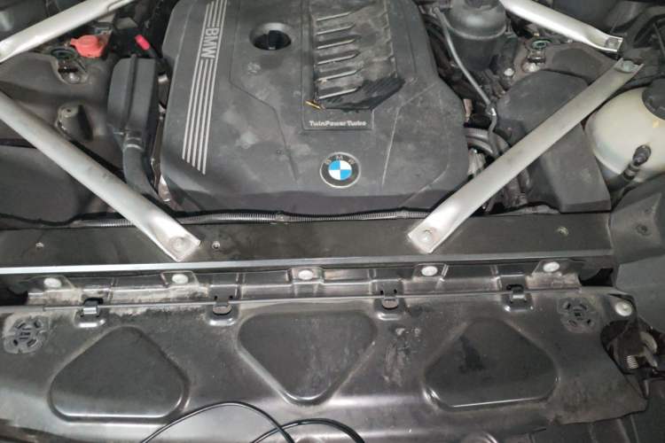 Used BMW X7 2019 xDrive40i Luxury M Sport Package Engine Bay