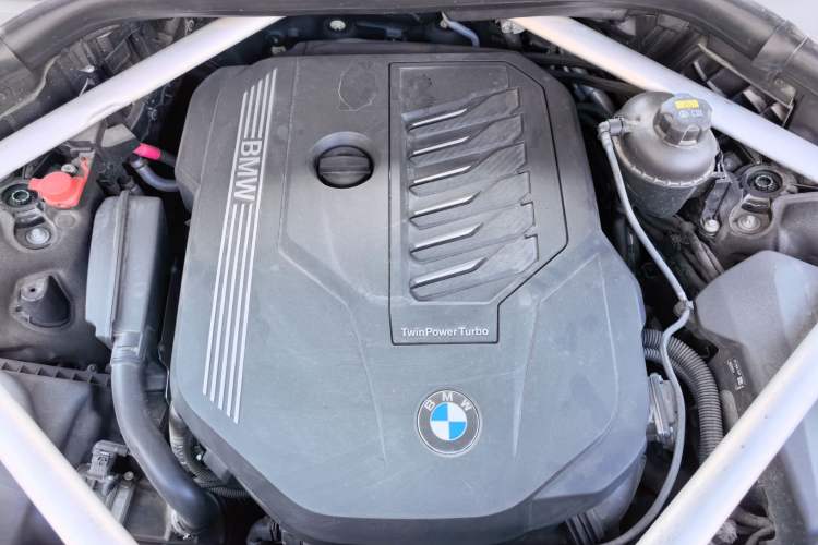 Used BMW X7 2019 xDrive40i Luxury M Sport Package Engine Bay