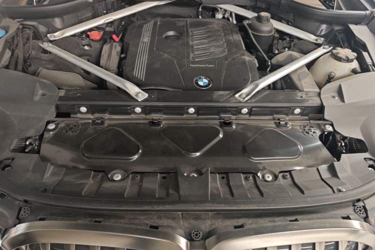 Used BMW X7 2019 xDrive40i Executive Model M Sport Package Engine Bay