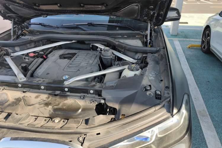 Used BMW X7 2019 xDrive40i Personalized Limited Edition Luxury Package Engine Bay Left