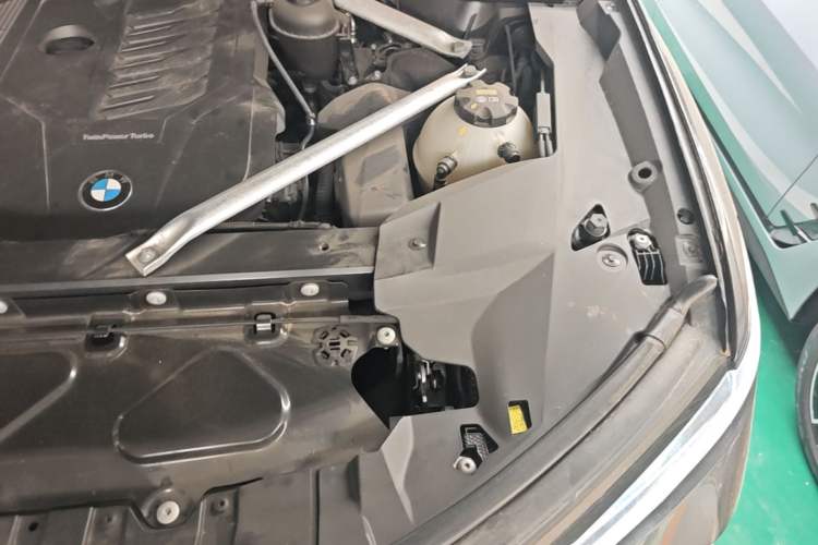 Used BMW X7 2019 xDrive40i Executive Model M Sport Package Engine Bay Left
