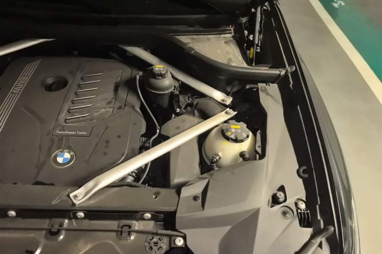 Used BMW X7 2019 xDrive40i Luxury M Sport Package Engine Bay Left