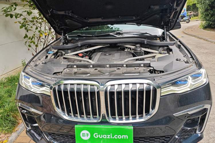 Used BMW X7 2019 xDrive40i Luxury M Sport Package Engine Bay