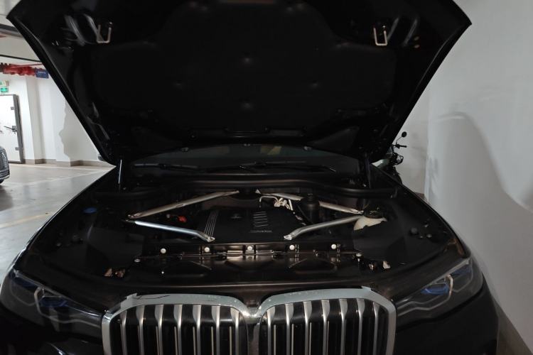 Used BMW X7 2019 xDrive40i Luxury Package with Leading Features Engine Bay